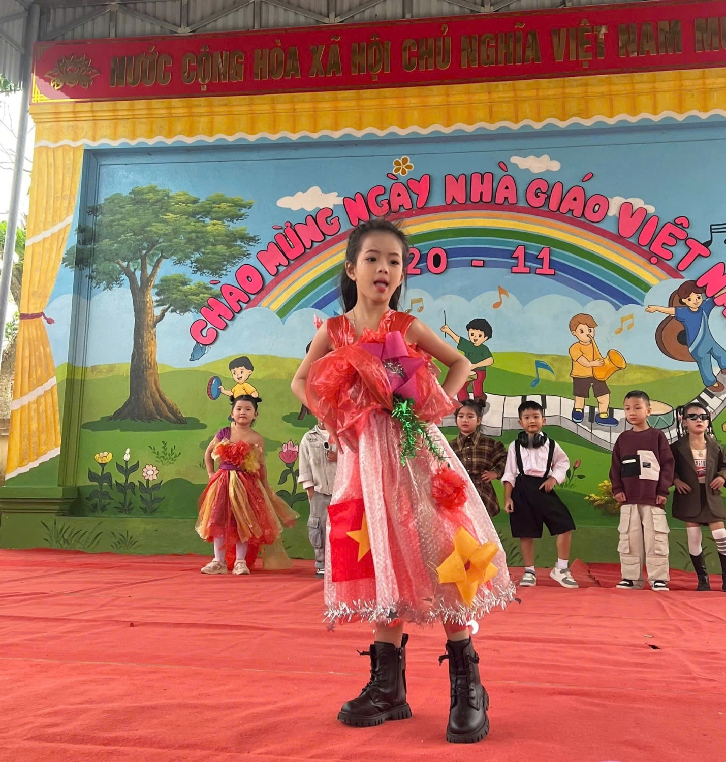 z7446226994562 7ef01a84456bca8ac98a3aa312ade539